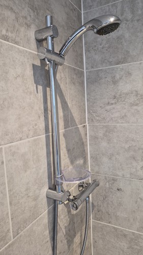 Chrome shower riser - riser, rail