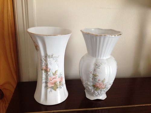 Vintage white ceramic - x,