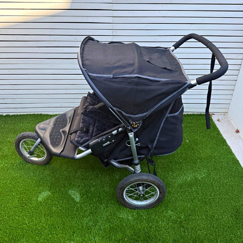 Out about double pram - 'n',
