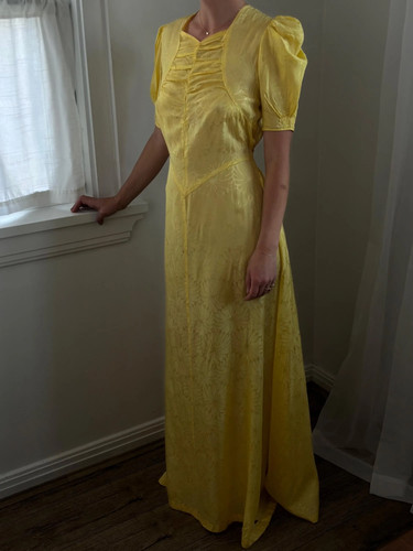 1930s yellow gown - 1930s, train