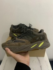 Adidas Yeezy 700 Mauve - Size UK 9.5