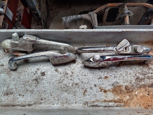 Humber hawk door handles - humber,