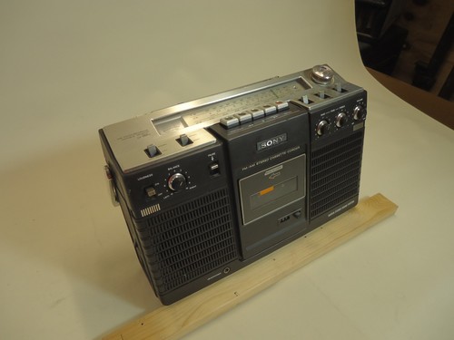 Sony 560 boombox - 560,