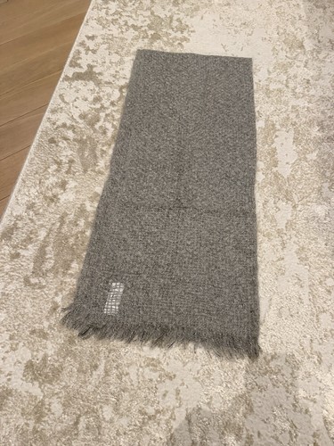 Woman whistels large scarf - woman’s,