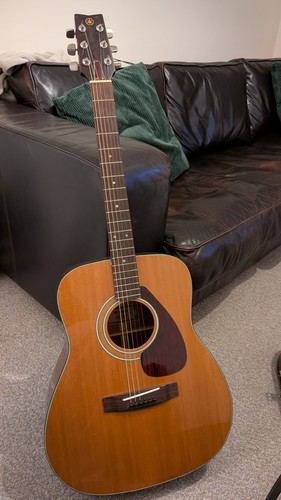 Yamaha 200 acoustic - fg-200,