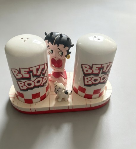 Betty boop salt pepper - salt,