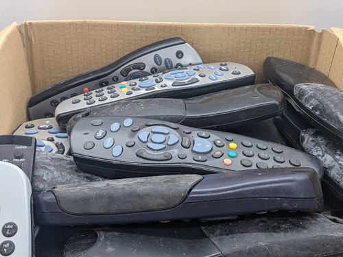 Job lot 50x remote controls