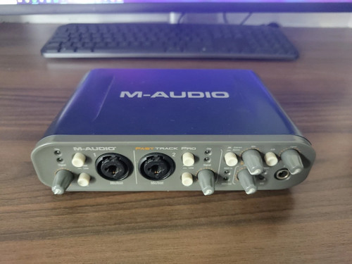 Genuine audio fasttrack pro - genuine,
