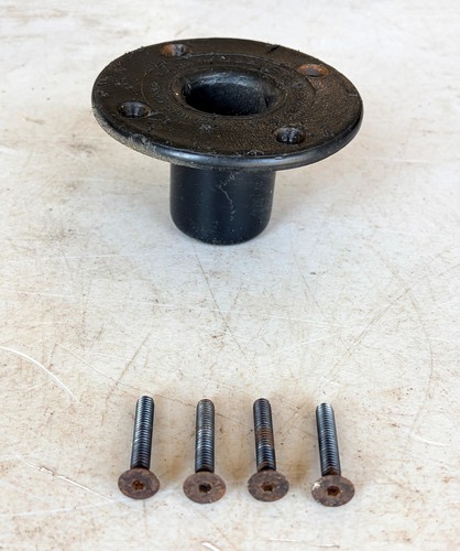 Peavey tophat pole mount - peavey, sa-1