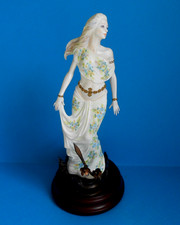 Albay ~ Royal Worcester ~