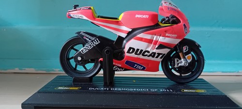 Ducati scale - ducati, 1/16
