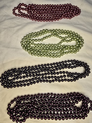 Mixed lot plastic beaded - 4,