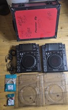 Pioneer CDJ 2000 Decks Pair