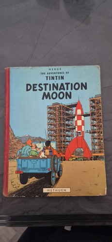 Destination moon tintin herge - moon,