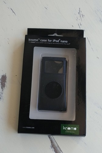 Ipod nano 1st gen leather - ipod,