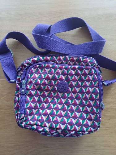 Kipling purple geometric
