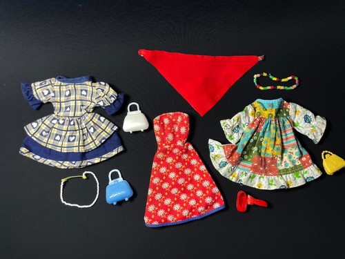 Mixed set lot includes holly - mixed,