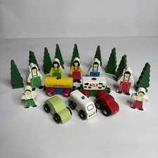 WOODEN TRAIN SET ACCESSORIES