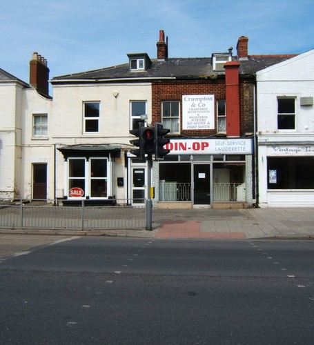 Photo 6x4 launderette - launderette, on