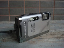 Olympus Tough TG-615 Digital