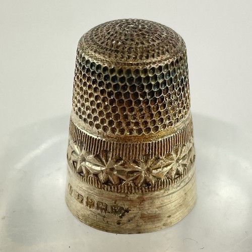 Antique solid silver thimble - silver,