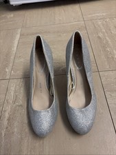 Silver Detail Glitter Court