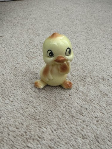 Vintage japan baby - vintage, chick
