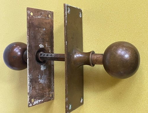 Antique brass door knobs - antique, r