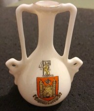 Lovely  Vintage Florentine China Crested Ware Vase ( Doncaster Moto )