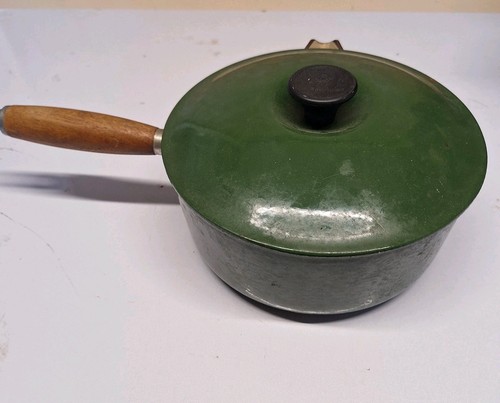 Creuset cast iron enamel - cast,