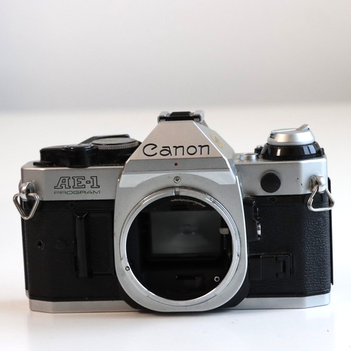 Canon program 35mm slr - 35mm,