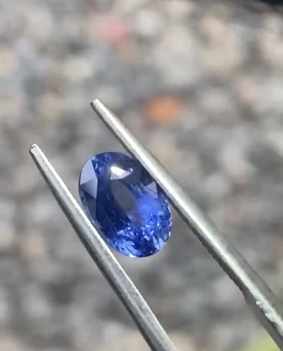 Carat corundum blue - 2.07,