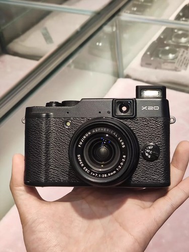 Fujifilm fuji series x20 - x,