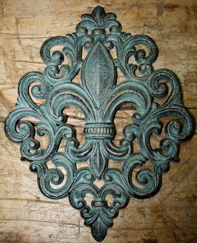 Huge cast iron fleur lis - huge,