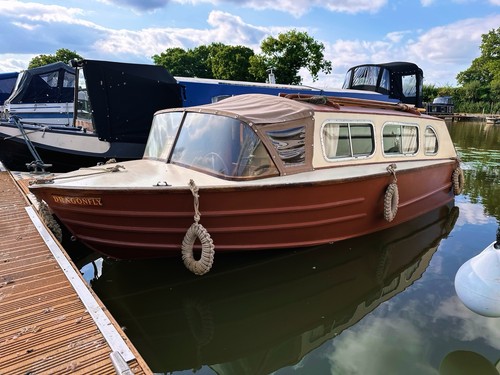 Boat classic broads cruiser - boat,