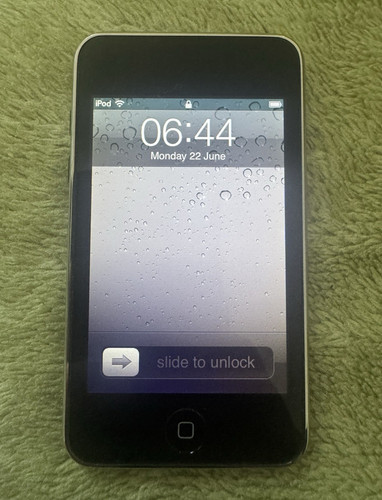 Apple ipod touch 3rd gen - ipod,