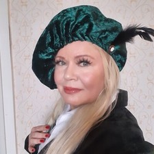 Emerald Green Velour Medieval HAT BERET Tudor Renaissance Artist Fancy Dress NEW