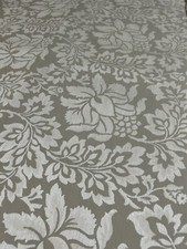 1.6m Laura Ashley Acanthus