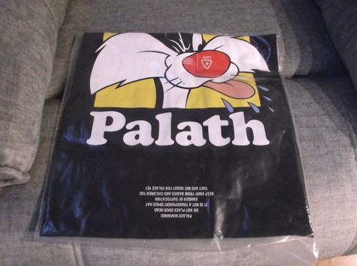 Palace ugg looney tunes t - palace, x