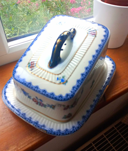 Glazed porcelain butter dish - glazed,