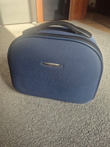 Vanity travel makeup - vanity,