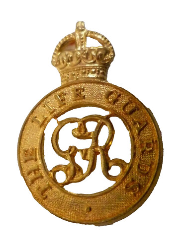 The life guards cap badge - guards,