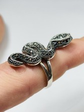 Vintage silver snake ring UK size K with marcasites and garnet eyes
