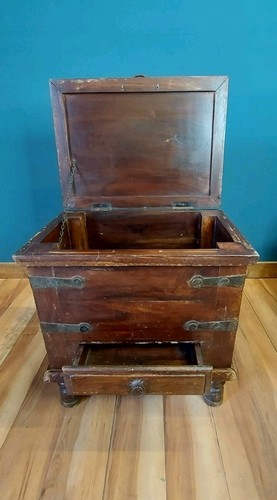 Solid oak storage box - solid,