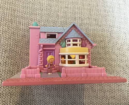 Vintage polly pocket house - vintage,