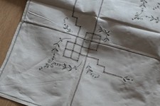 Cream / Ivory Vintage Art Deco Pattern Tablecloth