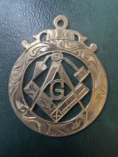 9ct Gold Masonic Freemason Square Compass Pendant