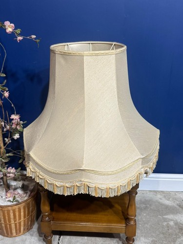 Large vintage lamp - large,