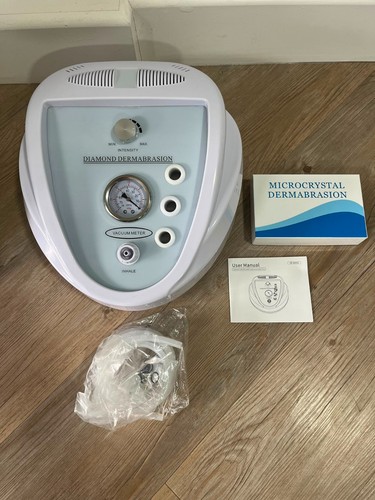 Diamond microdermabrasion - diamond,