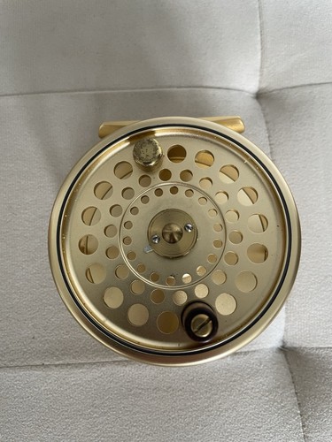 Hardy gold sovereign - gold,
